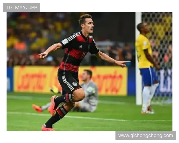 小维阿盛赞世俱杯主场氛围：这就是世界杯级别的预演！(1)